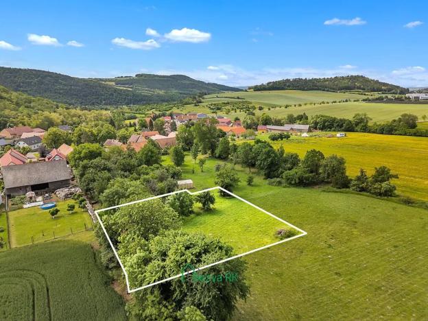 Prodej pozemku pro bydlení, Králův Dvůr, 1126 m2