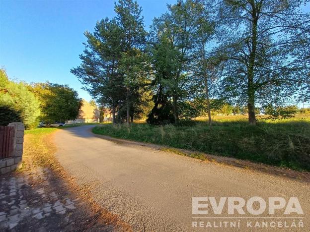 Prodej pozemku pro bydlení, Okrouhlo, 900 m2