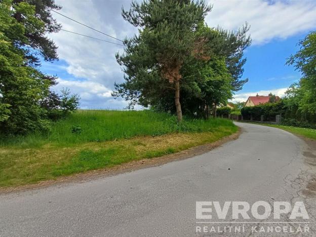 Prodej pozemku pro bydlení, Okrouhlo, 900 m2