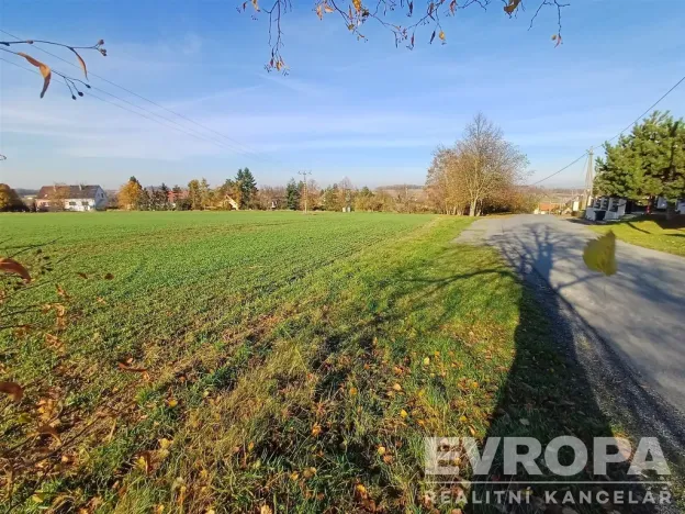 Prodej pozemku pro bydlení, Okrouhlo, 900 m2