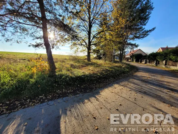 Prodej pozemku pro bydlení, Okrouhlo, 900 m2