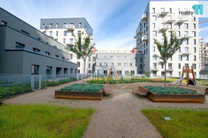 Pronájem bytu 1+kk, Liberec - Liberec III-Jeřáb, U Nisy, 33 m2