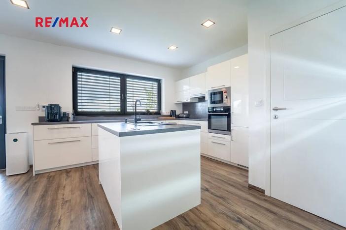 Prodej rodinného domu, Volárna, 188 m2