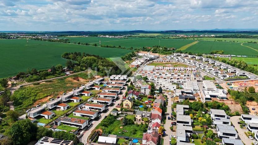 Prodej pozemku pro bydlení, Praha - Lysolaje, K Housličkám, 1217 m2