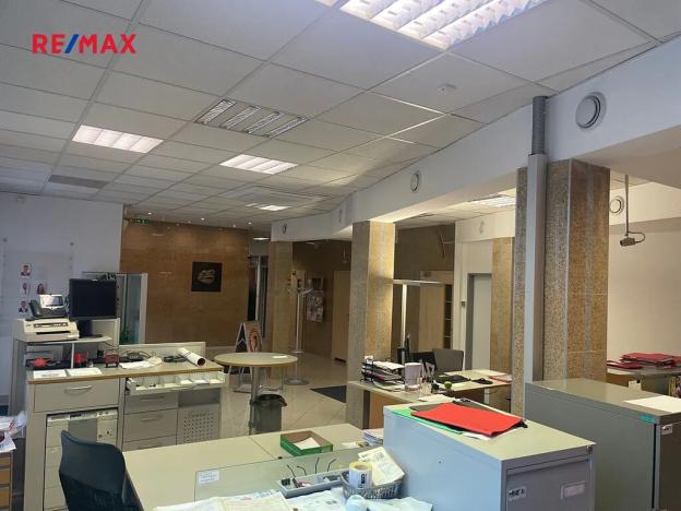 Pronájem kanceláře, Kladno, Osvoboz. pol. vězňů, 183 m2