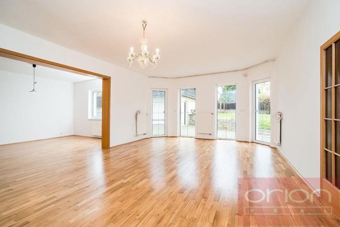 Pronájem rodinného domu, Praha - Nebušice, Ke strži, 400 m2