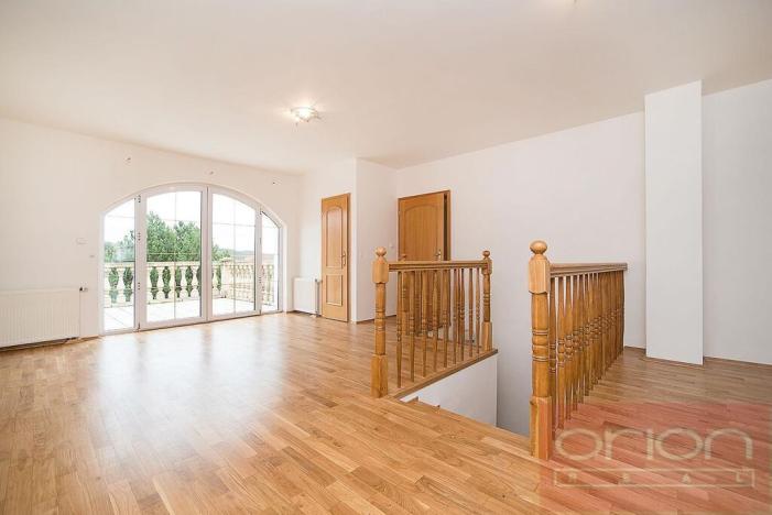 Pronájem rodinného domu, Praha - Nebušice, Ke strži, 400 m2