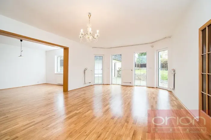 Pronájem rodinného domu, Praha - Nebušice, Ke strži, 400 m2