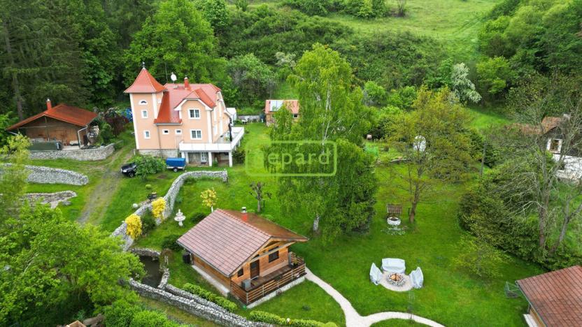 Prodej rodinného domu, Bečov nad Teplou, Na Zelené, 231 m2