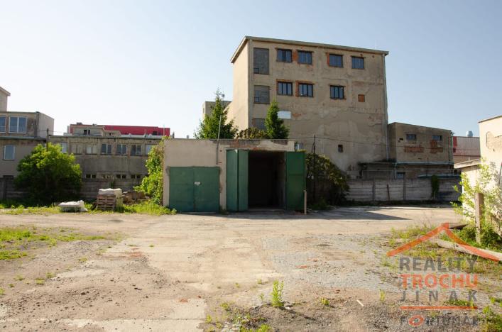 Prodej výrobních prostor, Hradec Králové, U Fotochemy, 1 m2