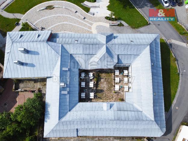 Pronájem restaurace, Železná Ruda, Klostermannovo náměstí, 270 m2