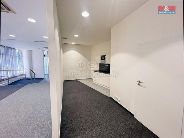 Pronájem obchodního prostoru, Ústí nad Labem - Ústí nad Labem-centrum, Velká Hradební, 280 m2