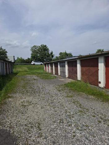 Pronájem garáže, Kopřivnice, Na Luhách, 19 m2