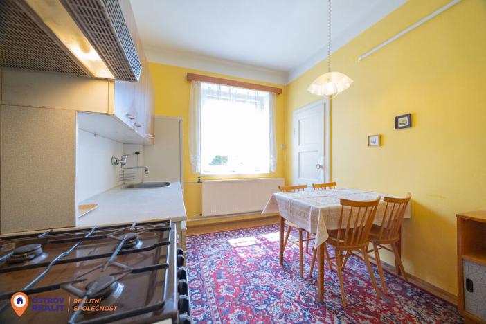 Prodej bytu 4+1, Šumperk, Masarykovo nám., 97 m2