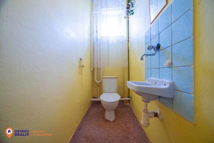 Prodej bytu 4+1, Šumperk, Masarykovo nám., 97 m2