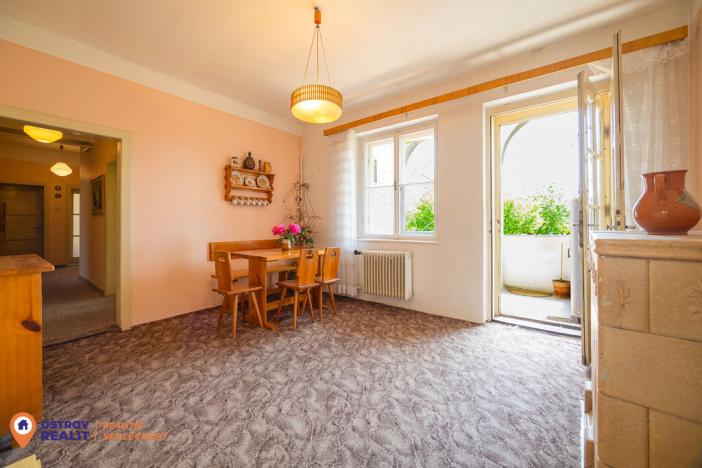 Prodej bytu 4+1, Šumperk, Masarykovo nám., 97 m2