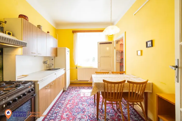 Prodej bytu 4+1, Šumperk, Masarykovo nám., 97 m2