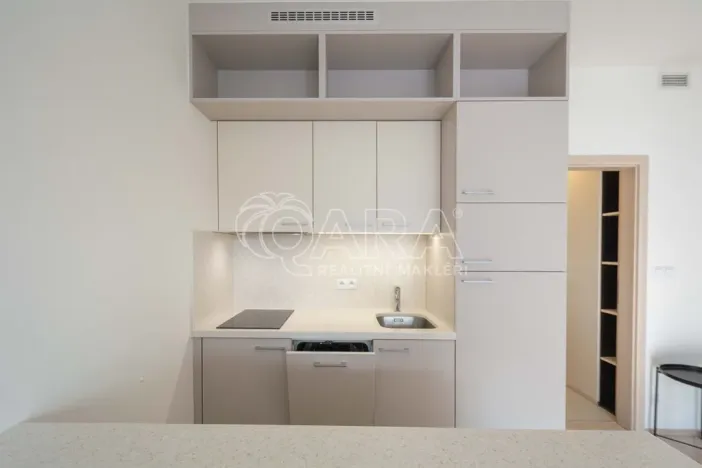 Pronájem bytu 1+kk, Praha - Vršovice, Petrohradská, 30 m2