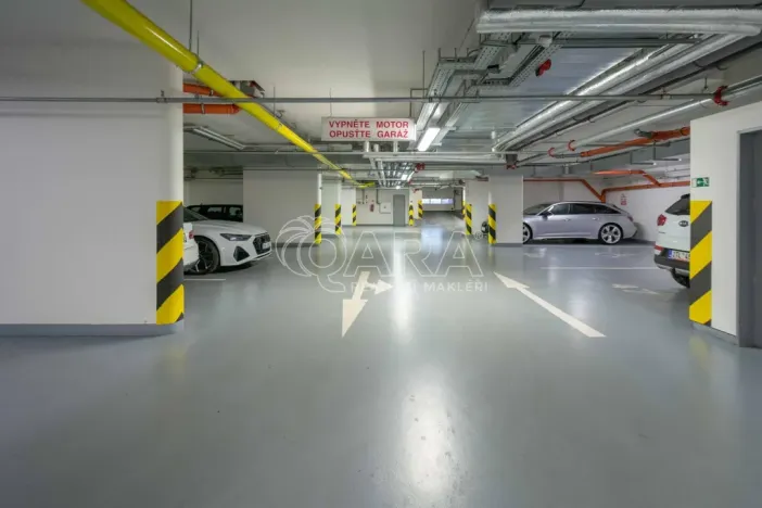 Pronájem bytu 1+kk, Praha - Vršovice, Petrohradská, 30 m2