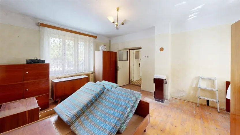 Prodej rodinného domu, Lišany, Pražská, 150 m2