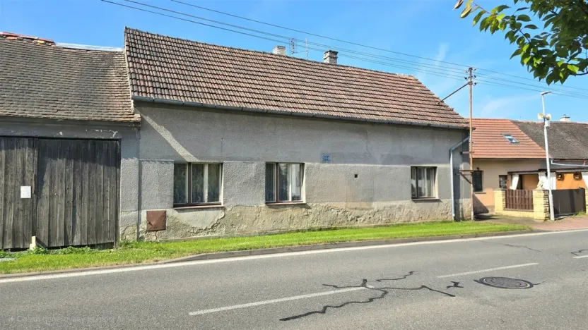 Prodej rodinného domu, Lišany, Pražská, 150 m2