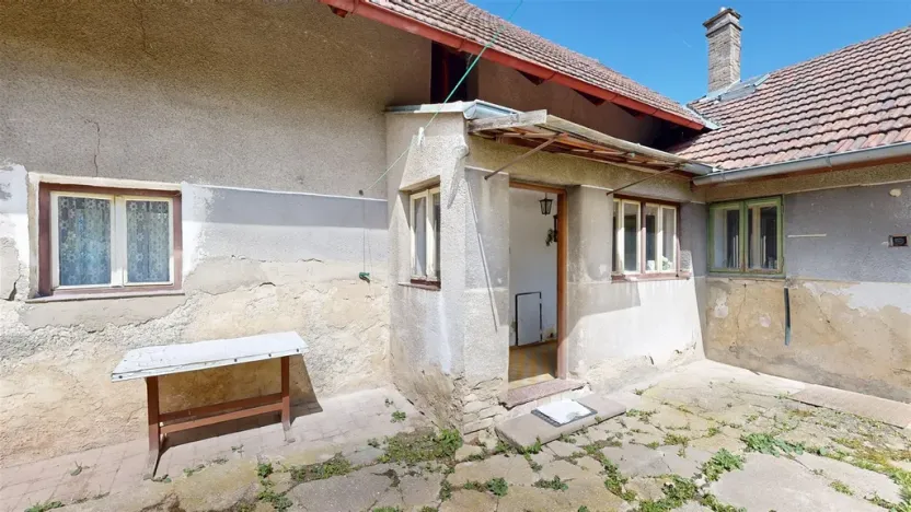 Prodej rodinného domu, Lišany, Pražská, 150 m2