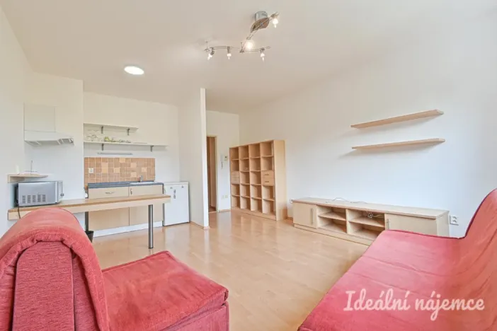 Pronájem bytu 1+kk, Brno, Keřová, 33 m2