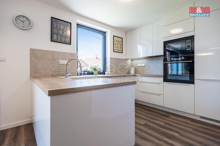 Prodej rodinného domu, Kamenice nad Lipou, Dobšova, 210 m2