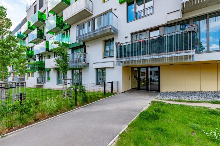 Pronájem bytu 1+kk, Praha - Vršovice, Altajská, 34 m2