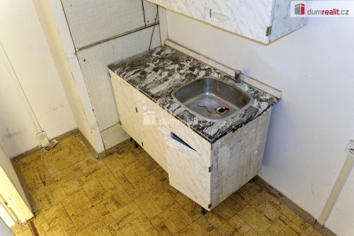 Pronájem obchodního prostoru, Neratovice, Kojetická, 39 m2