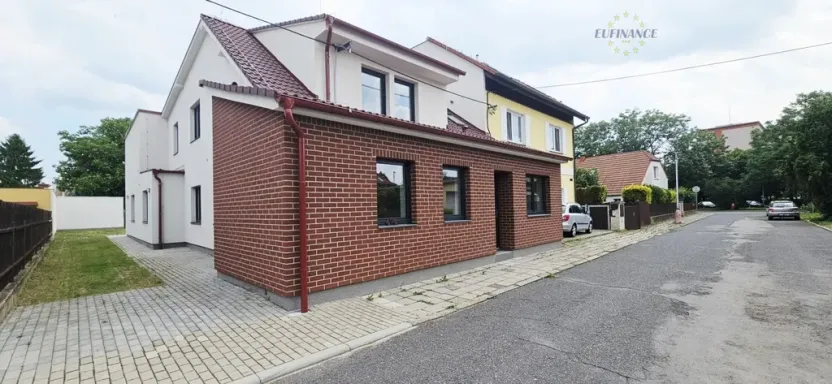 Prodej bytu 3+1, Kralupy nad Vltavou - Lobeček, Marie Majerové, 112 m2