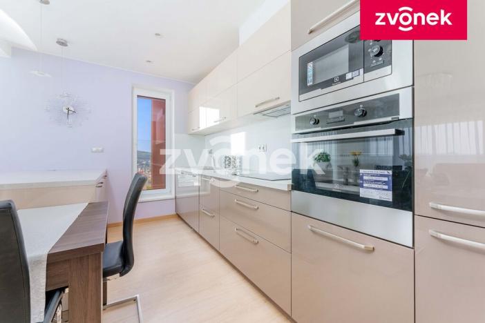 Prodej bytu 4+kk, Zlín, Podlesí I, 110 m2