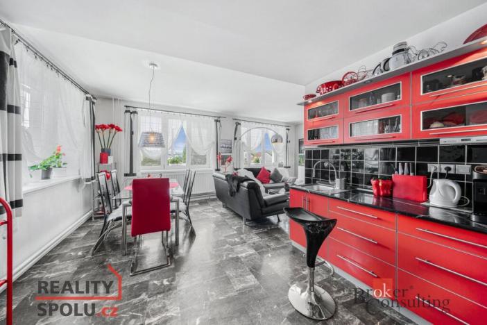 Prodej rodinného domu, Dolany, 198 m2