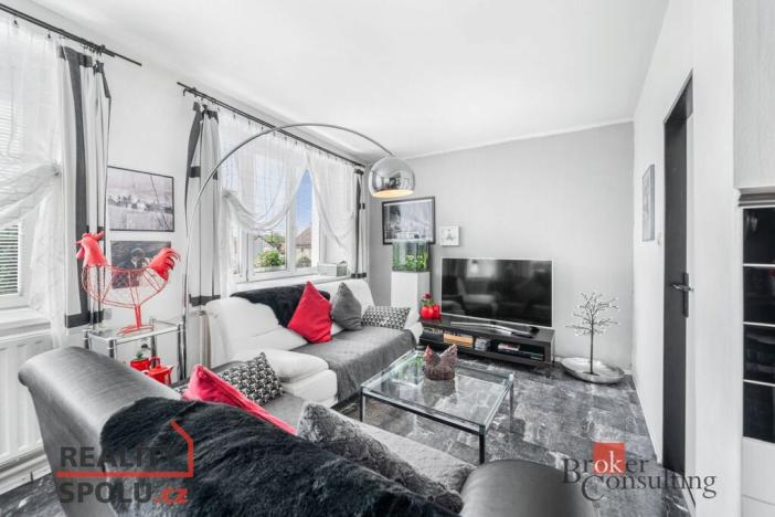 Prodej rodinného domu, Dolany, 198 m2