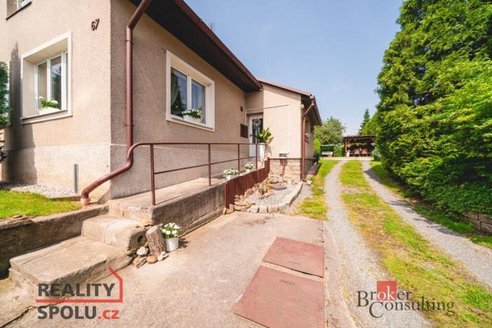 Prodej rodinného domu, Dolany, 198 m2