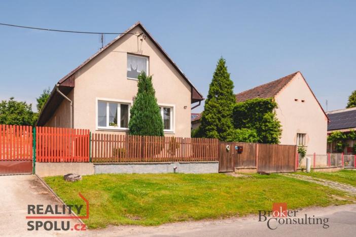 Prodej rodinného domu, Dolany, 198 m2