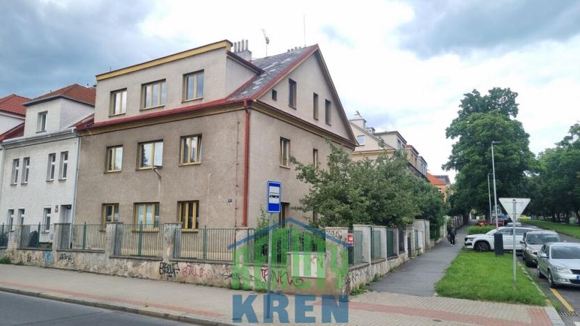 Prodej rodinného domu, Praha - Kobylisy, Služská, 570 m2