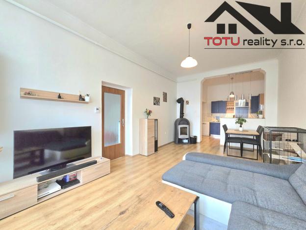 Prodej rodinného domu, Broumov, Mírové náměstí, 490 m2