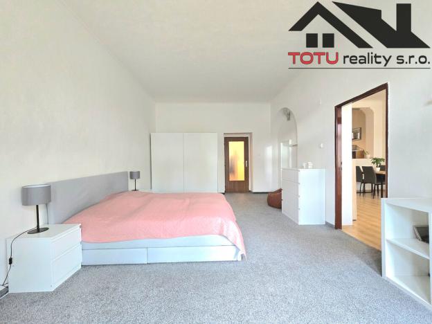 Prodej rodinného domu, Broumov, Mírové náměstí, 490 m2