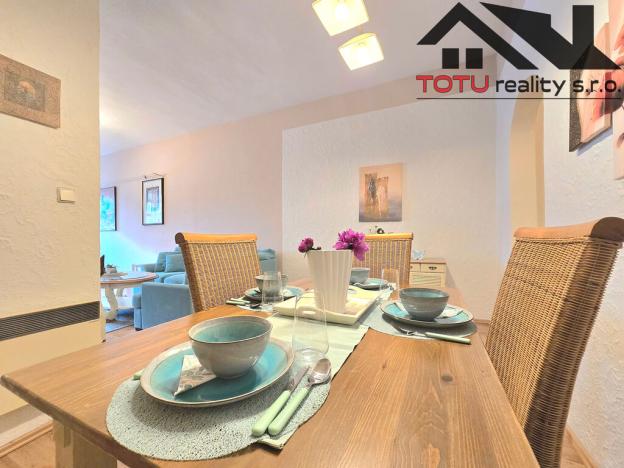 Prodej rodinného domu, Broumov, Mírové náměstí, 490 m2