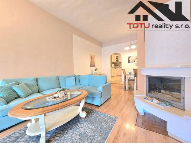 Prodej rodinného domu, Broumov, Mírové náměstí, 490 m2