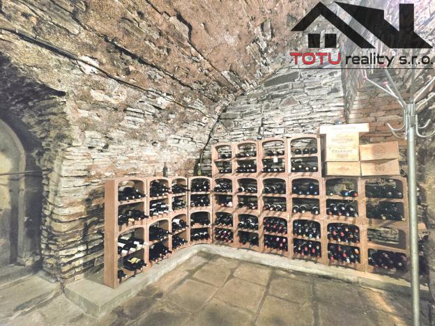 Prodej rodinného domu, Broumov, Mírové náměstí, 490 m2