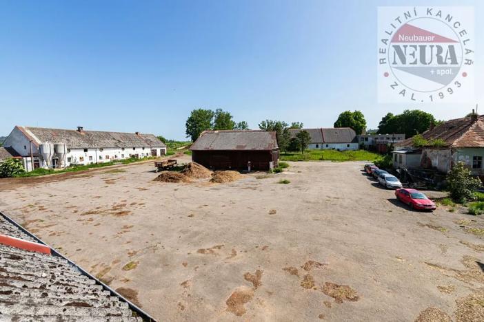 Prodej zemědělského objektu, Okrouhlice, Valečov, 12145 m2