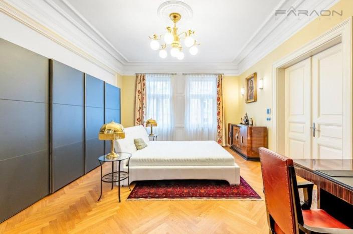 Pronájem bytu 4+1, Praha - Josefov, Pařížská, 184 m2