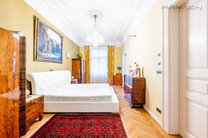 Pronájem bytu 4+1, Praha - Josefov, Pařížská, 184 m2