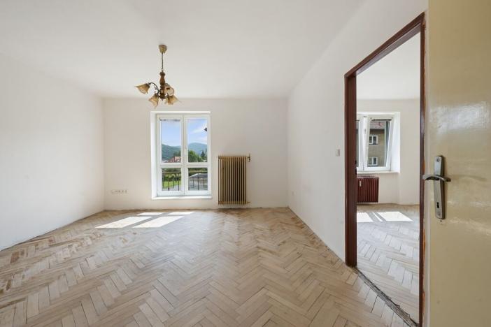 Prodej bytu 2+1, Jince, Čenkovská, 72 m2