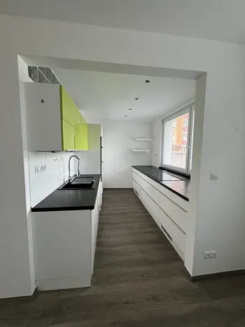 Pronájem bytu 4+kk, Olomouc - Lazce, Řezáčova, 84 m2