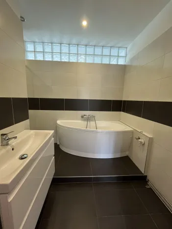 Pronájem bytu 4+kk, Olomouc - Lazce, Řezáčova, 84 m2