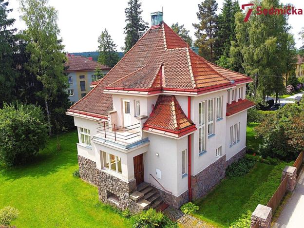 Prodej rodinného domu, Svratka, Partyzánská, 210 m2