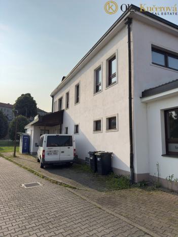 Prodej obchodního prostoru, Letovice, Masarykovo náměstí, 860 m2